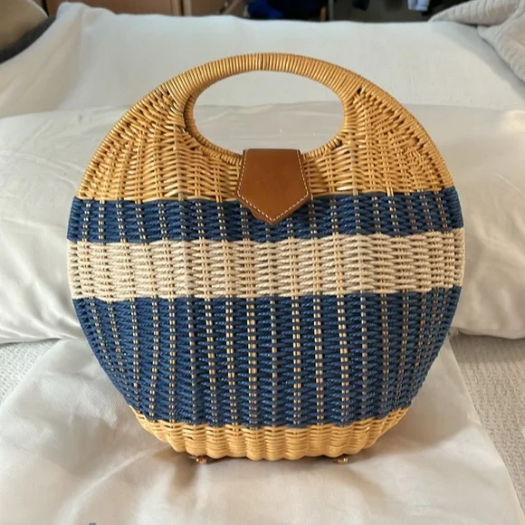 NWT J.McLaughlin Victoria Tote - Picture 2 of 8